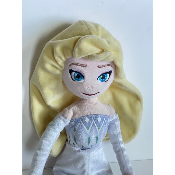 18" Disney Elsa The  Snow  Queen Frozen 2 - Picture 4 of 5